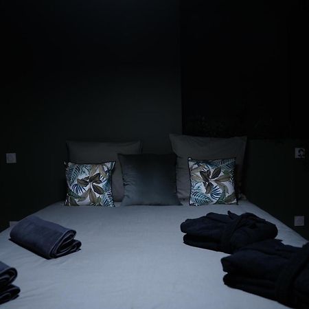 Junglia Suite - Spa & Cine Bourg-en-Bresse Dış mekan fotoğraf